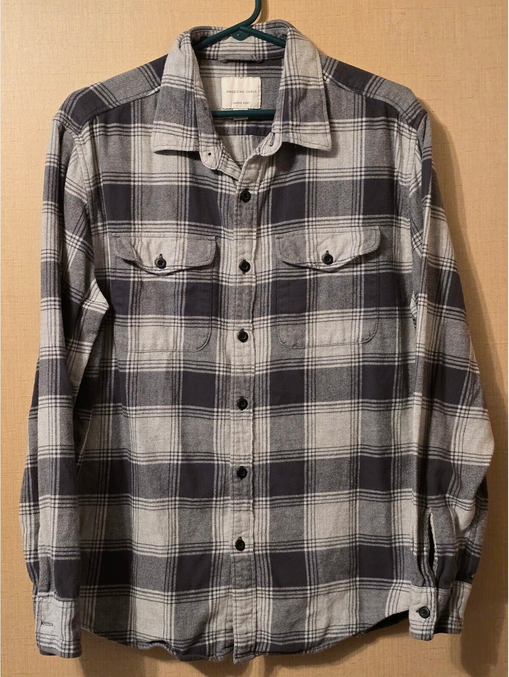 American Eagle Super Soft Flannel Shirt Mens Large L Gray Dark Grey Plaid Cotton